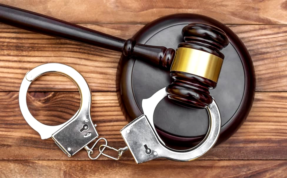 Right Criminal Defense Lawyer