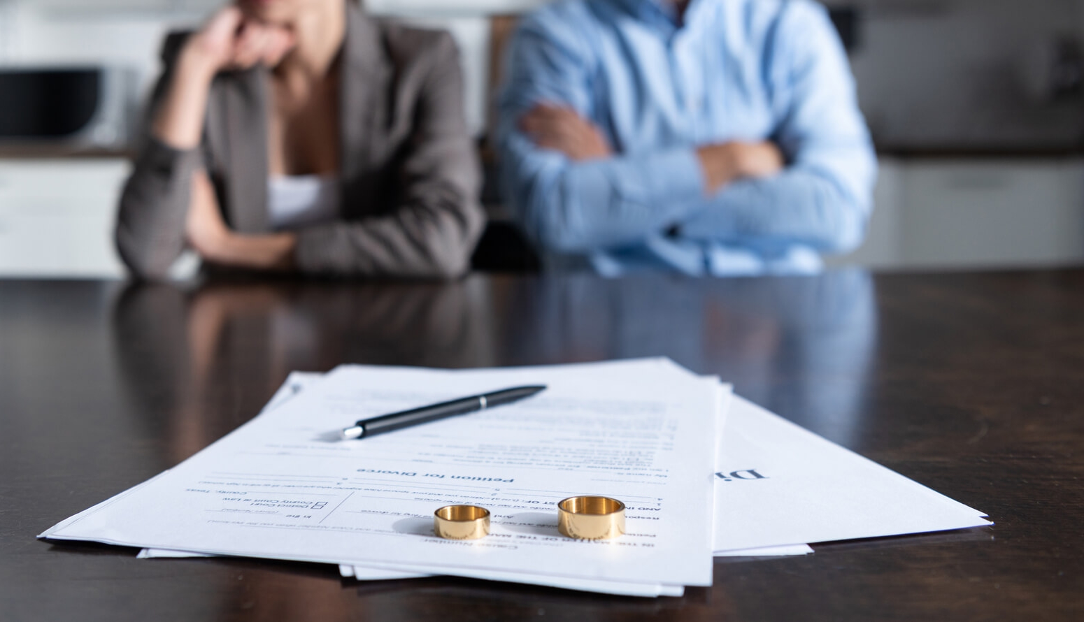 7 Tips For Finding The Right Divorce Attorney For You LawyersBay