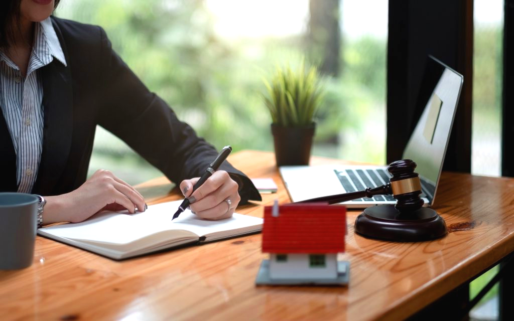 Hiring a Real Estate Lawyer in Nevada